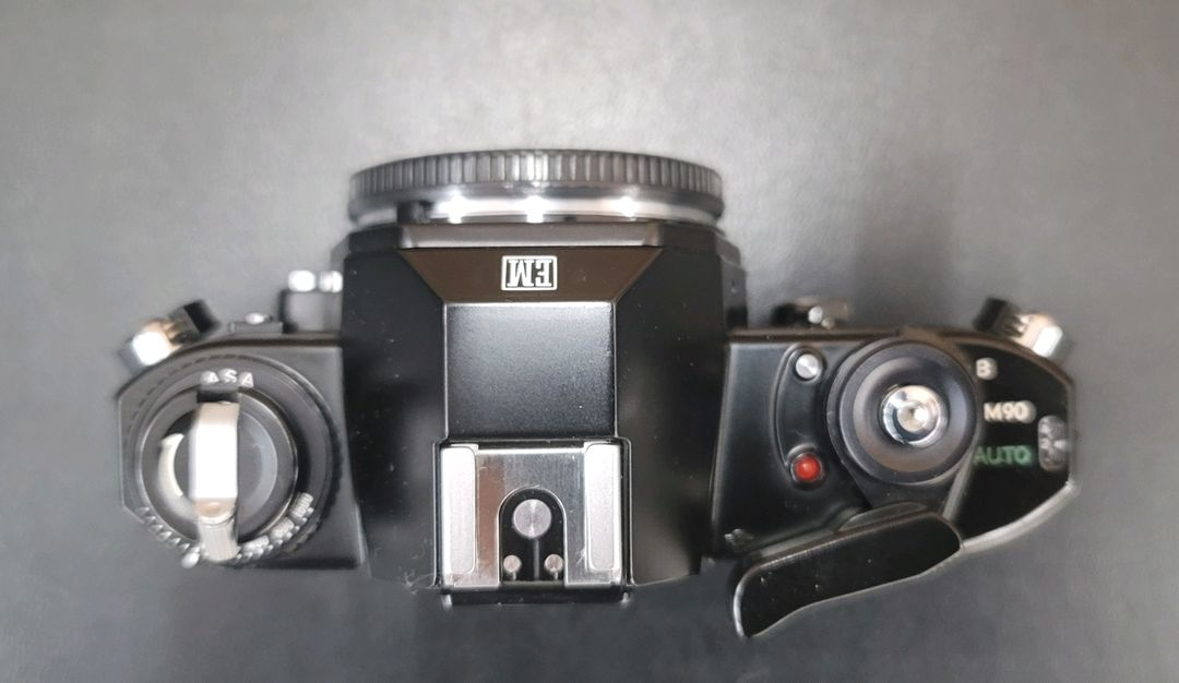 니콘 EM 필름카메라--2