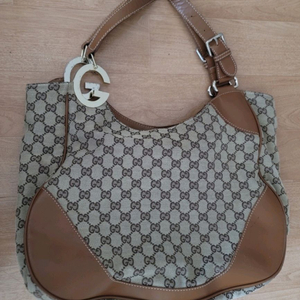(정품) 구찌 GG 캔버스 숄더백. 가방 !!
