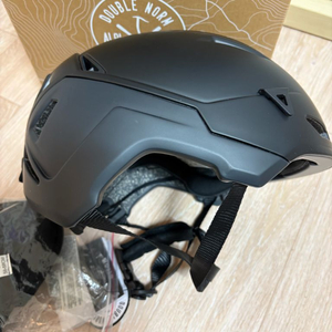 julbo the peak lt (줄보 스키 보드 등산 스노우 헬멧)