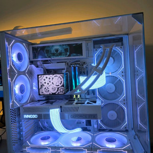 라이젠7 9800X3D RTX5080 신품 리안리PC 이미지