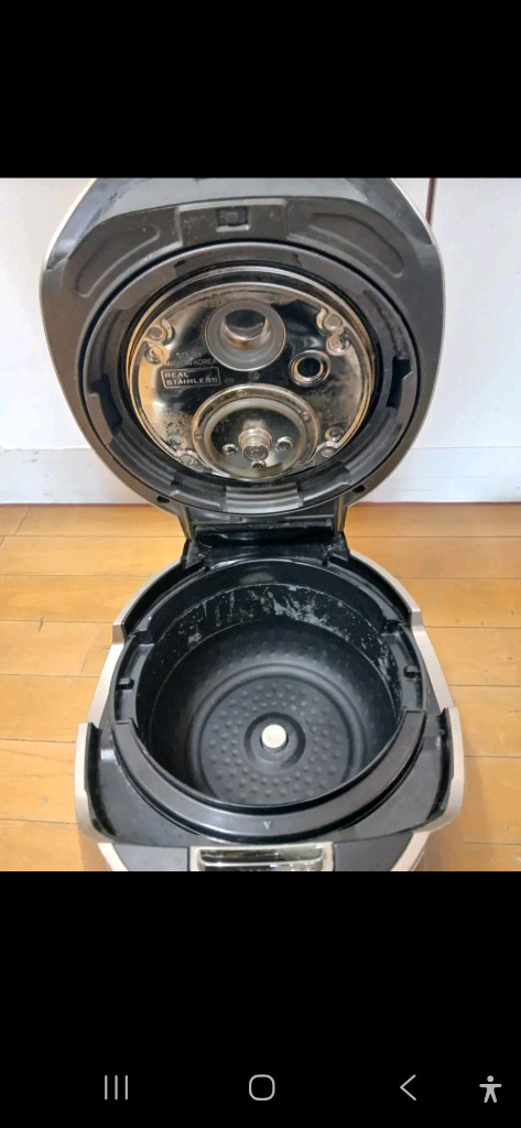 쿠쿠 6인용 메탈릭 IH밥솥/DHB0660FE--8