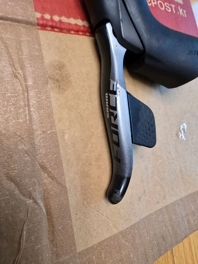 스램 포스 d1+레드 스프라켓 로드자전거 12단 전동구동계 그룹셋 판매--2