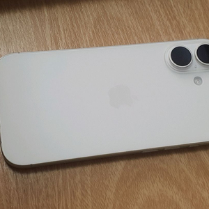 아이폰17 화이트 256기가팔아요 (수원직거래) 이미지