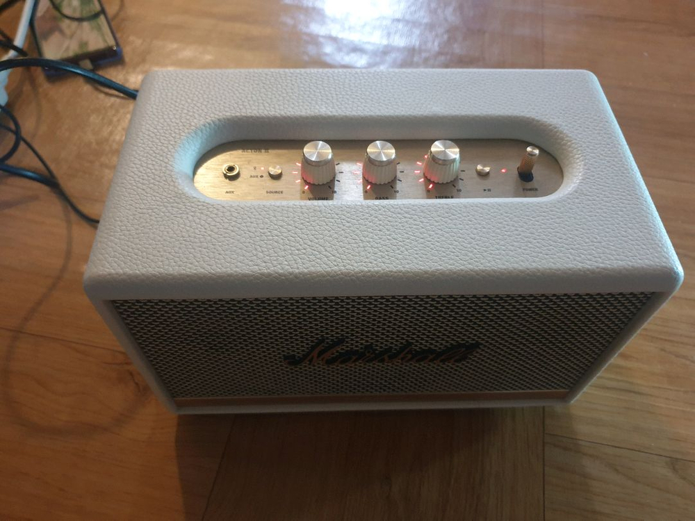 마샬 액톤2 블루투스 스피커 화이트 판매합니다.--1