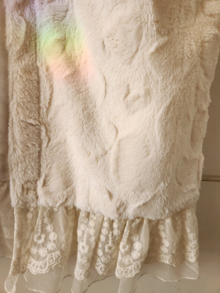 Valleygirl 아이보리 퍼 조끼--1