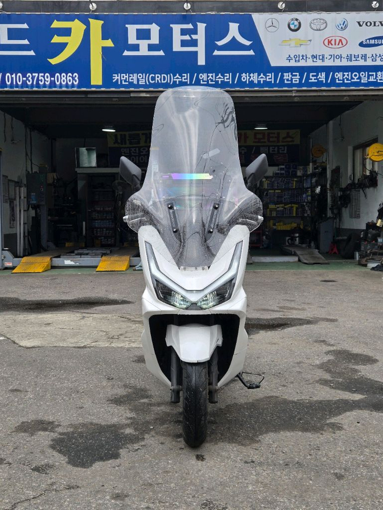 pcx125 25년식 17.@@@Km 롱롱스크린.알탑셋팅 팝니다.--7