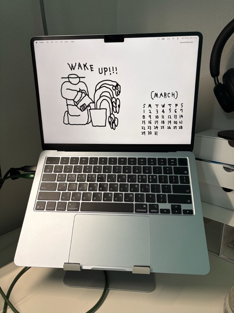 맥북에어m4 13인치 16GB / 256GB--6