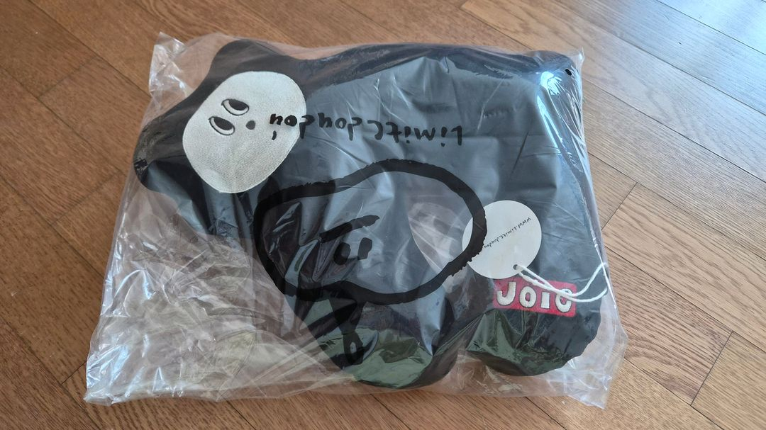 (미개봉)리미떼두두 26년 봄 1차 블랙곰 목베개--1