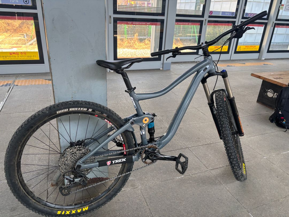 자이언트 트랜스 풀샥 mtb 자전거 판매합니다--1