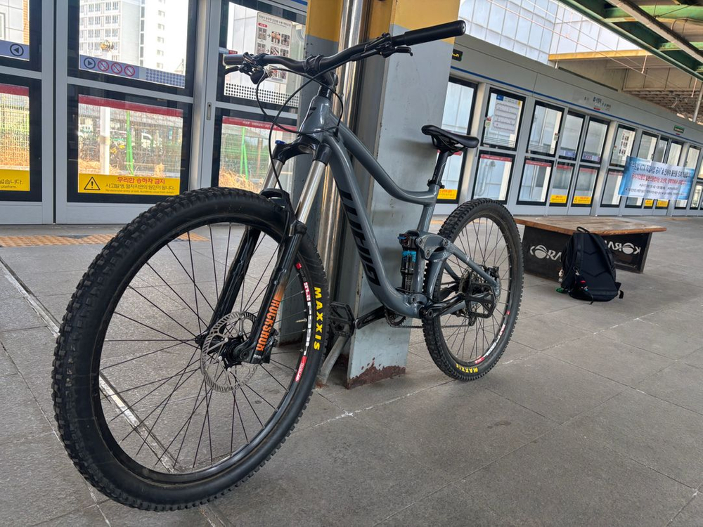 자이언트 트랜스 풀샥 mtb 자전거 판매합니다--6