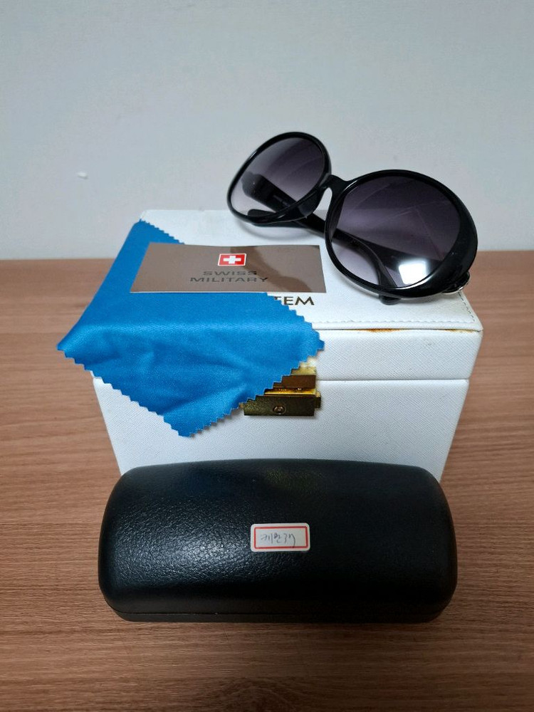 스위스밀리터리 선글라스--9