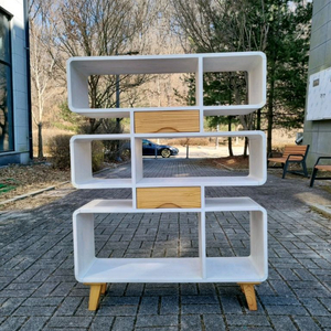 모던 3단 장식장