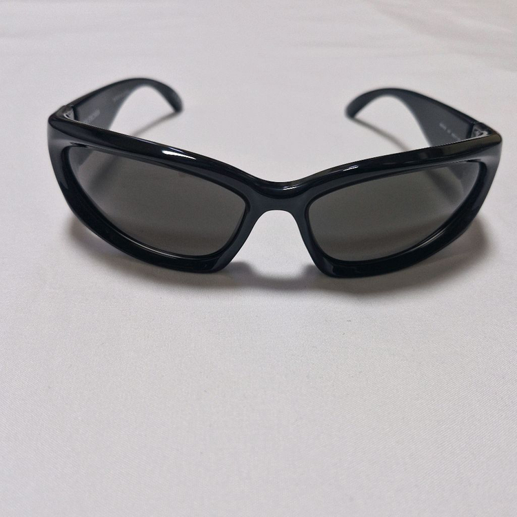 발렌시아가 스위프트 오발 선글라스 블랙--5