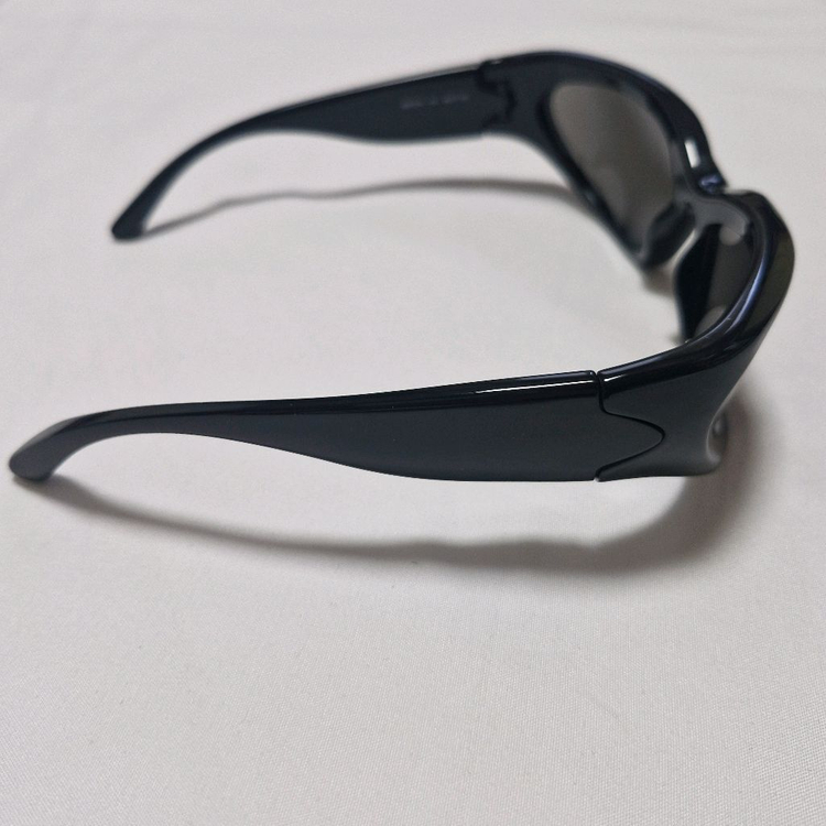 발렌시아가 스위프트 오발 선글라스 블랙--8