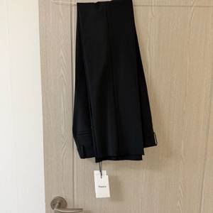 띠어리 뉴테일러 말로 블랙 30