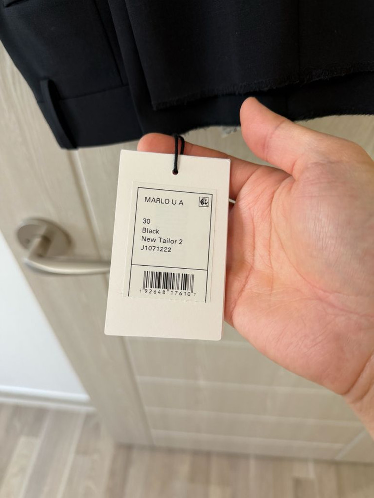 띠어리 뉴테일러 말로 블랙 30--1