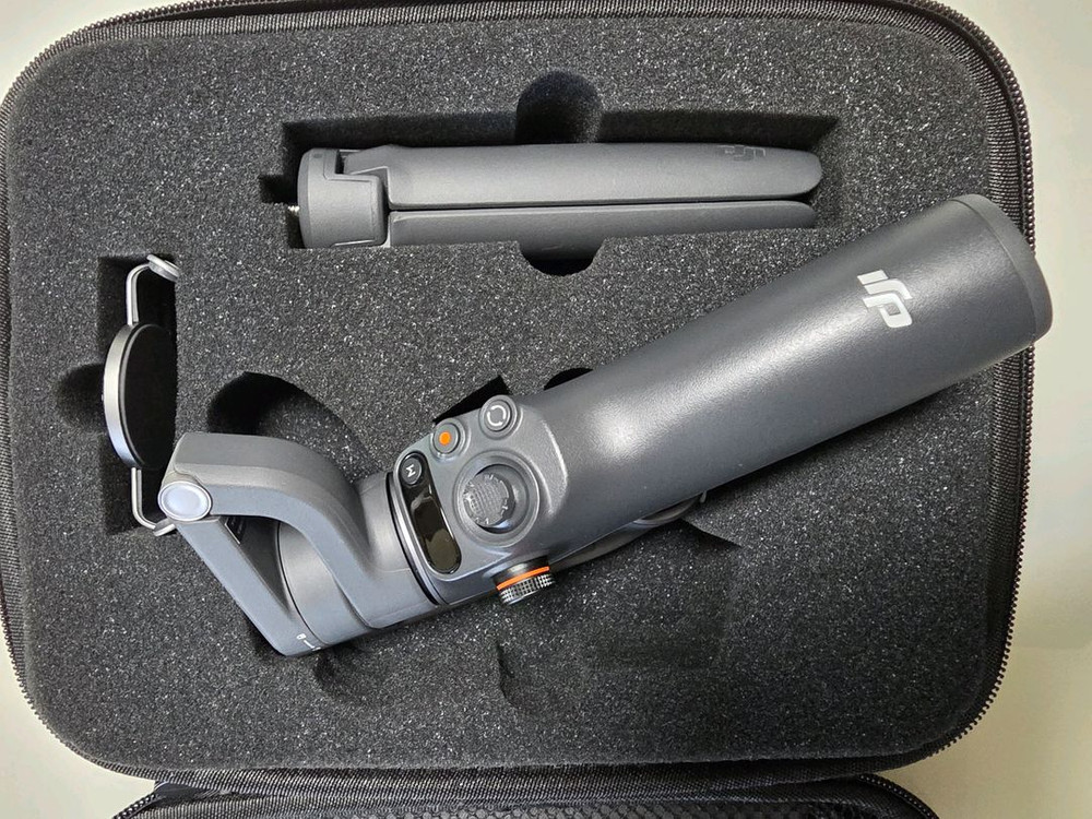 DJI 오즈모모바일6 판매합니다.--1