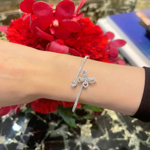 새상품) 고퀄 악세 나비 큐빅 뱅글 판매해요