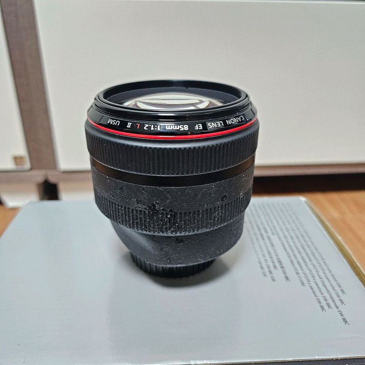 캐논 EF 85mm F1.2 ll 렌즈 만투 이미지