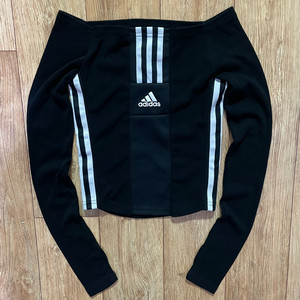 아디다스 블랙 커스텀 오프숄더 긴팔 한소희탑 대장