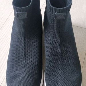 마이클코어스 메탈릭 니트삭스 스니커즈250