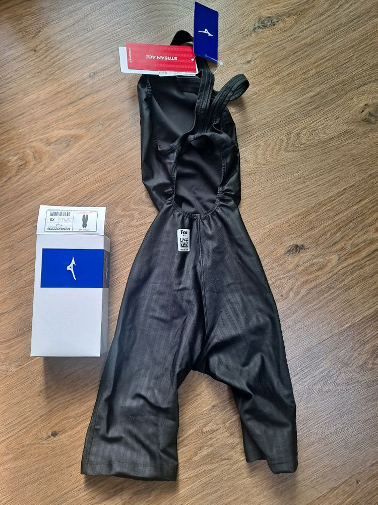 새상품 미즈노 여자 선수용 수영복 4부 XS--2