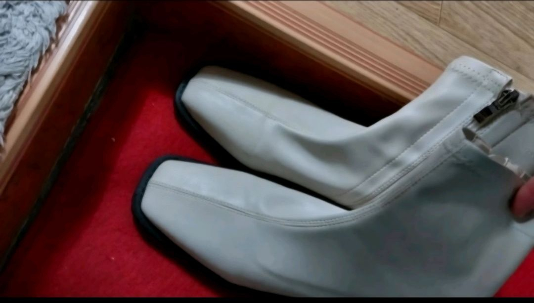 누스 세이지 스퀘어 앵클부츠 230 크림색 이미지