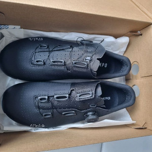 피직 템포 데코스 카본 와이드 블랙 40사이즈