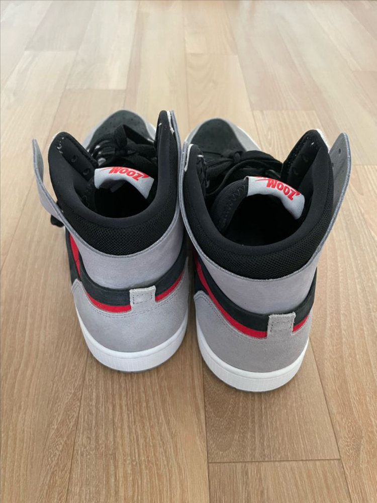 나이키 에어 조던1 줌 컴퍼트--2