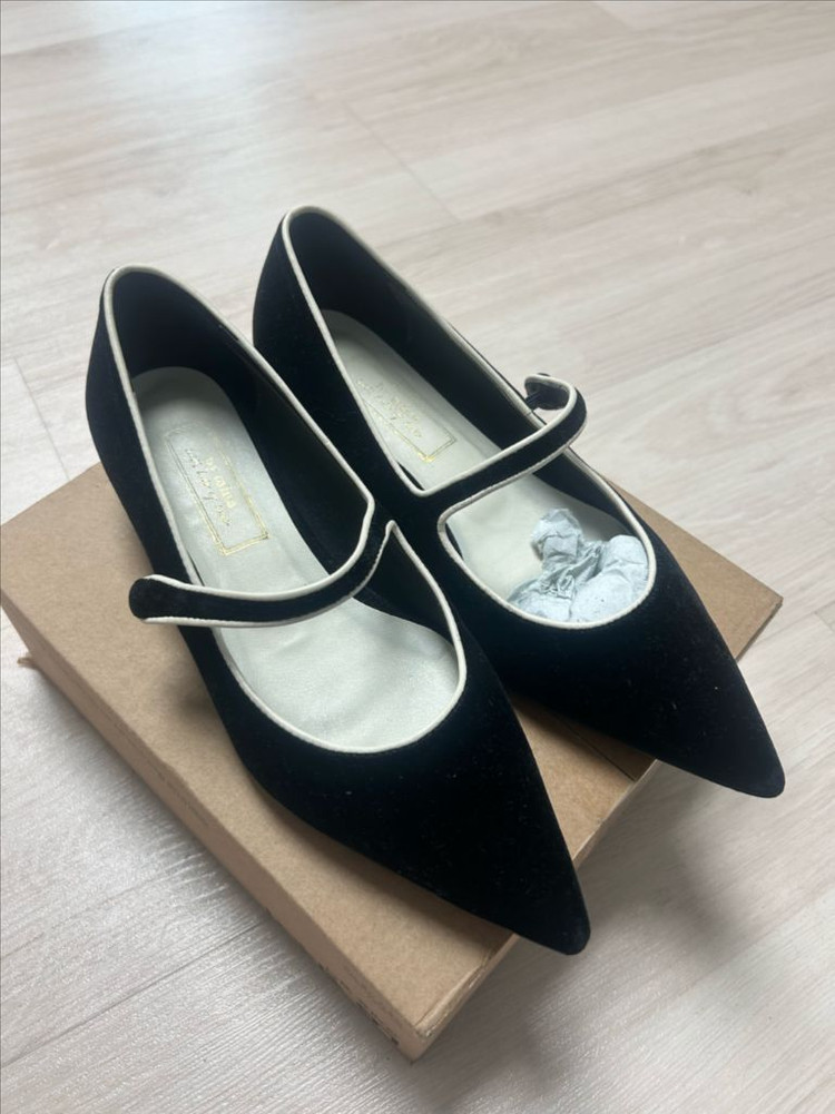 바이미나 벨벳 메리제인 플랫슈즈 240 이미지