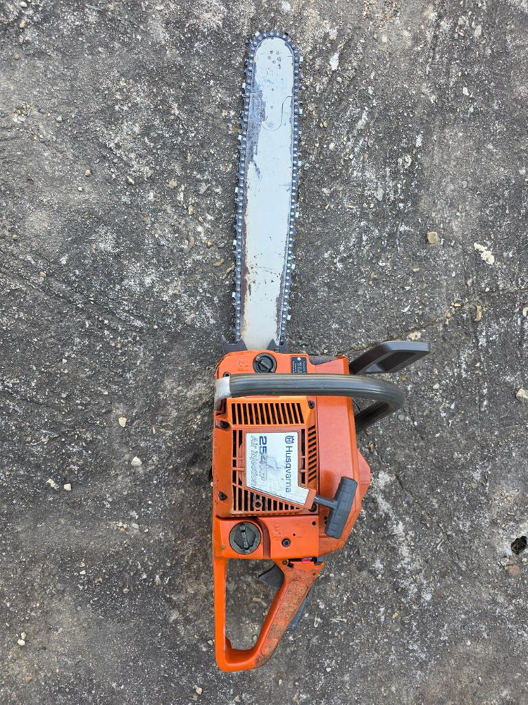 허스크바나 254xp 엔진톱 이미지