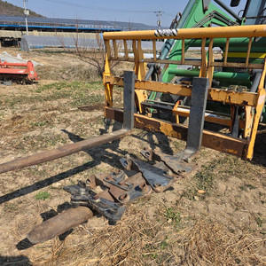 트랙터 송현 지게발 이미지