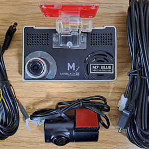 미르 M7 BLUE 블랙박스(새제품) 팝니다