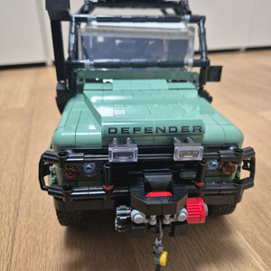 레고 랜드로버 디펜더 10317 팝니다+아크릴케이스