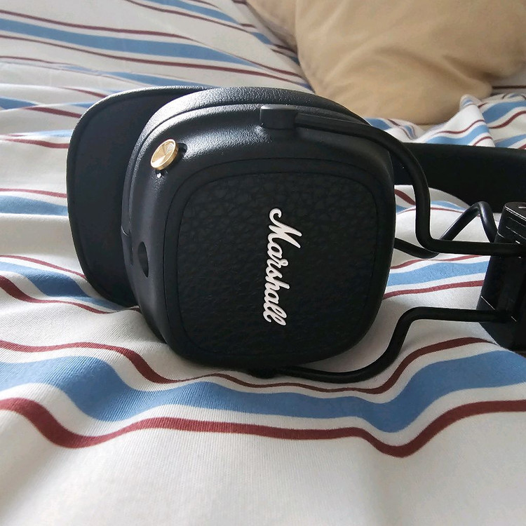 마샬 메이저5 블랙 헤드셋 판매합니다.(한국 소비코 정품)--1