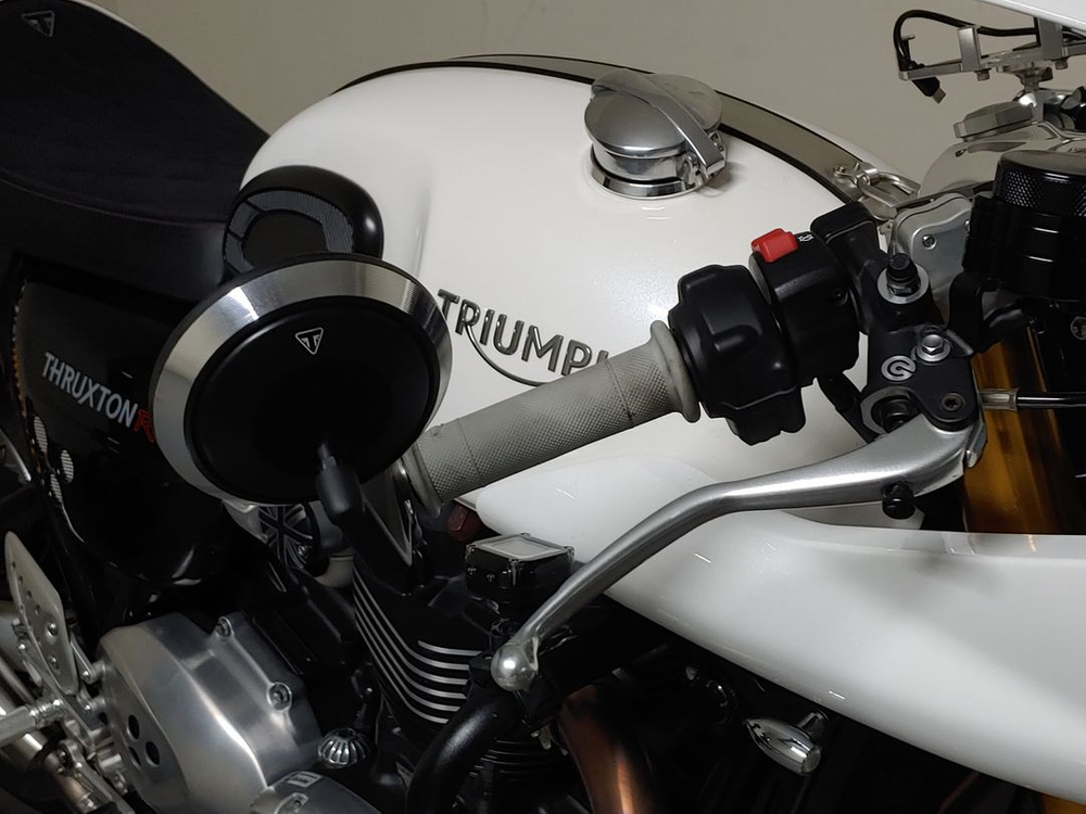 18년식 트라이엄프 스럭스턴R 판매합니다 이미지