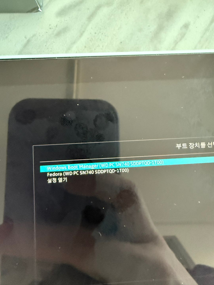 로갈리 백갈리 1tb 풀박스(하드케이스 및 tpu케이스) + 74Wh 배터리(새상품) 팝니다. 이미지