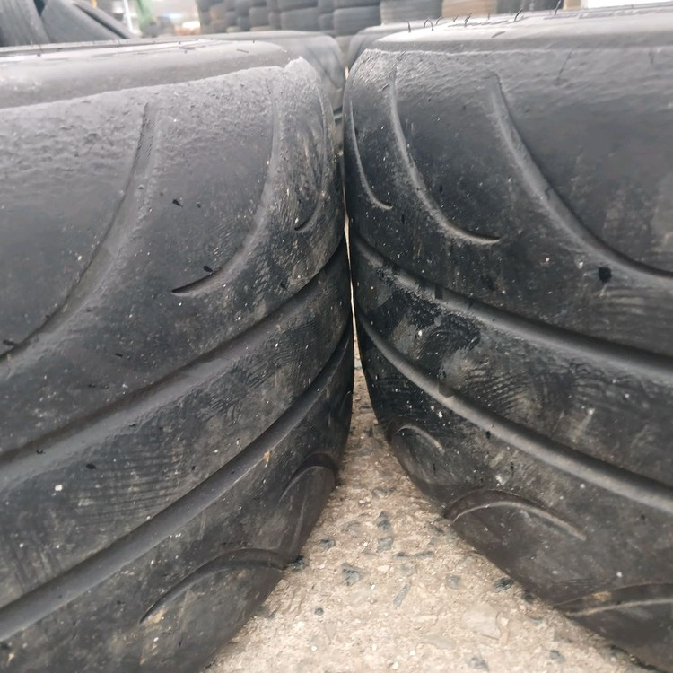 코닉 18인치 중고 휠 235 40 18 타이어 세팅 제품 팝니다--4