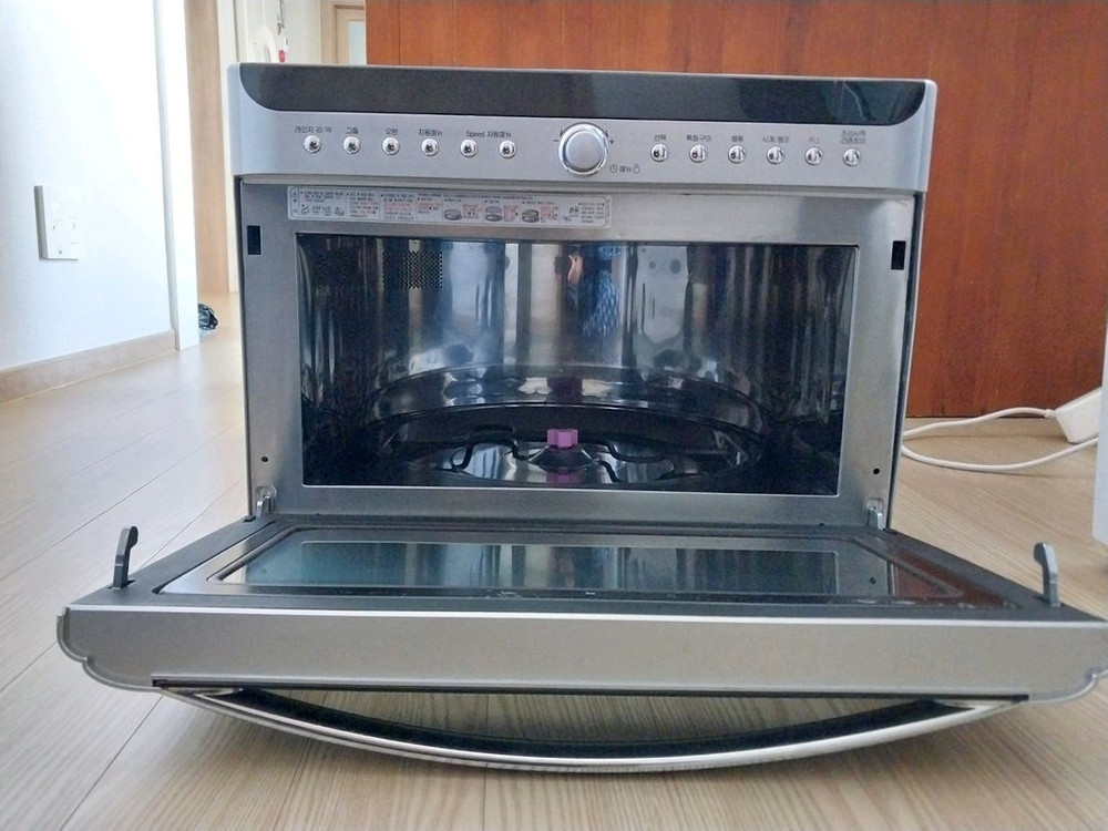 LG DIOS 오븐,그릴 겸용 제빵기 이미지