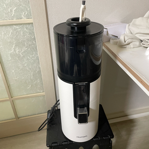 휴롬 착즙기 H400(거의 새거)