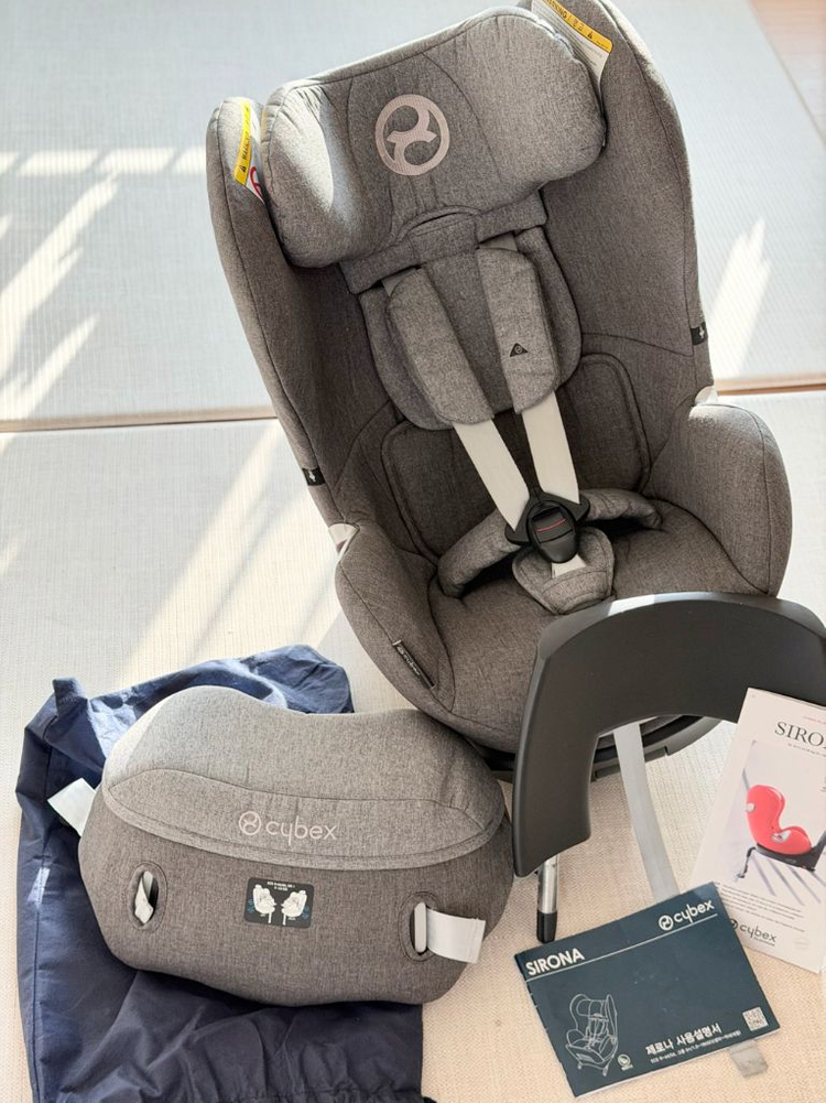 싸이벡스 제로나 플러스 360도 회전형 카시트 그레이 이미지