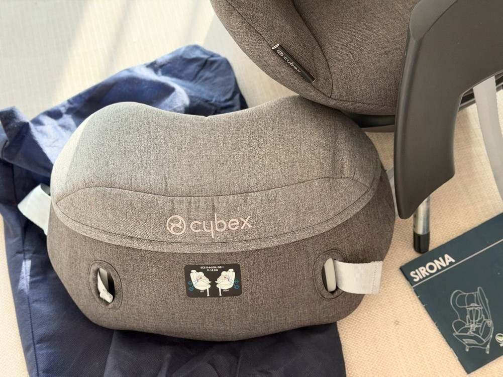 싸이벡스 제로나 플러스 360도 회전형 카시트 그레이 이미지