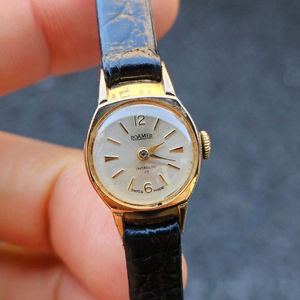 로머 미니 빈티지시계