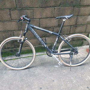 TREK트렉8500 경량 가벼운 MTB알루미늄 산악자전거 팝니다 이미지