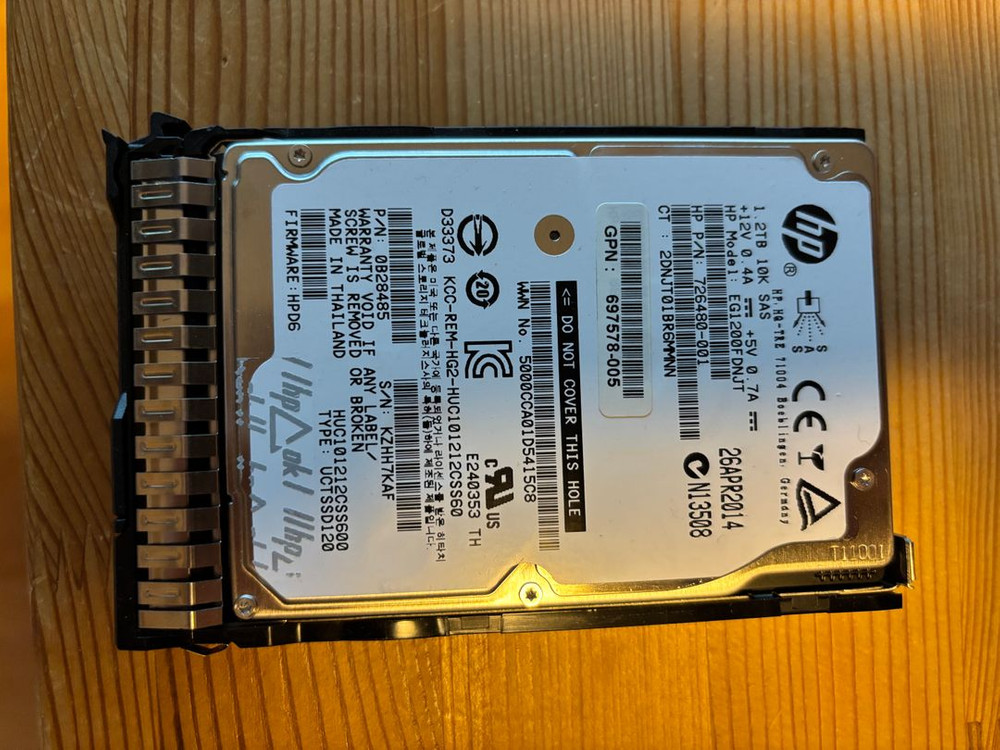 HP 서버 하드디스크 1.2TB HDD (4개, 모두 6만) SAS 2.5인치 10k 하드디스크 이미지