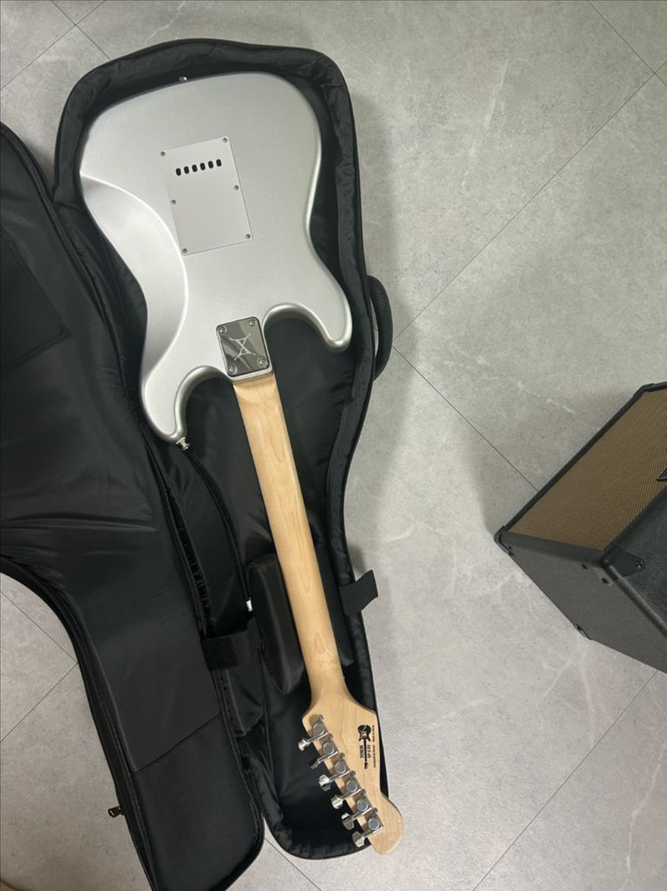 일렉기타 앰프 세트--1