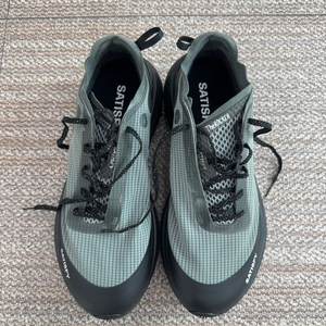 새티스파이 더 라커 쉐도우