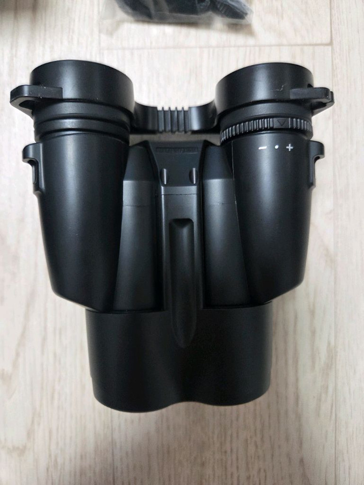 니콘 스포츠스타줌 8-24x25 쌍안경 오페라글라스--2