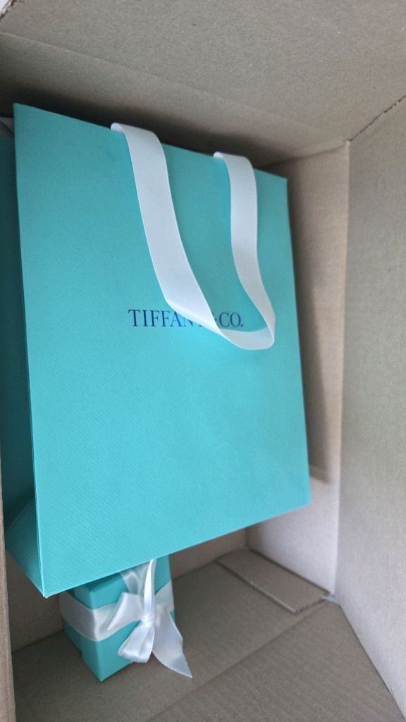 티파니 프로포즈 반지(6발 프롱, 티파니셋팅, 3부) 미사용 팔아요--0