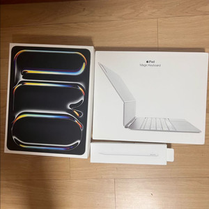 미개봉 아이패드 프로13 M5 2TB 셀룰러 자급제, 매직 키보드13, 애플펜슬 프로 등